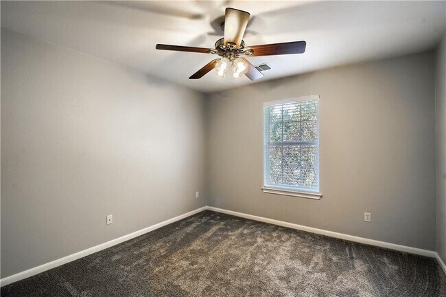 Building Photo - 1009 Placid Creek Ct