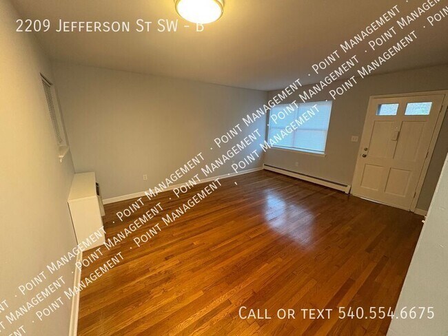 Building Photo - 2209 Jefferson St SW