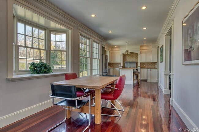 Building Photo - 11003 Main Rd