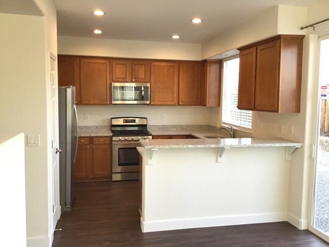 Building Photo - 6700 Panther Creek Dr