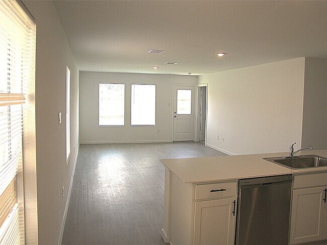 Building Photo - 17955 Valle Cupa Ln