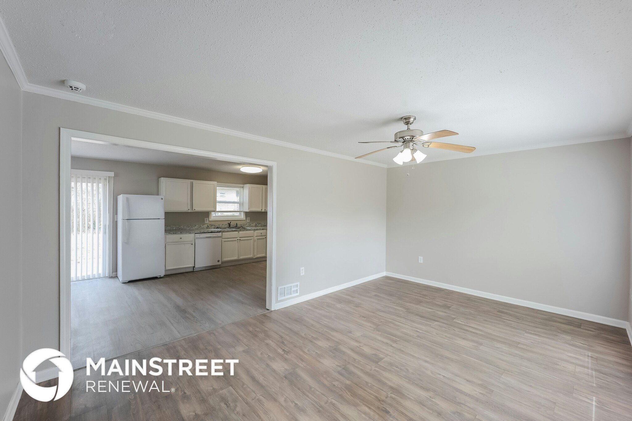 Building Photo - 2073 Louis Xiv Ln