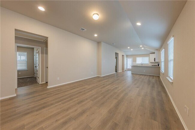 Building Photo - 5705 Respinto Dr