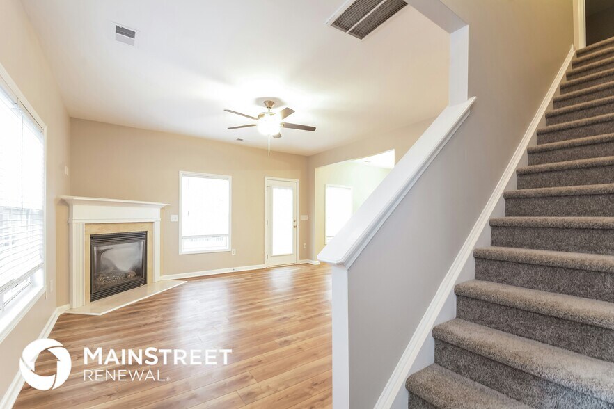 Building Photo - 1413 Cozart St