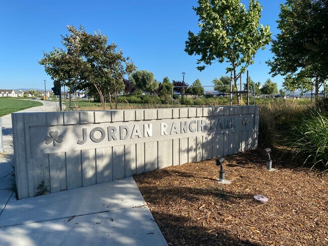 Building Photo - Dublin Ranch 4 Bed & Loft, 3 Bath, close t...