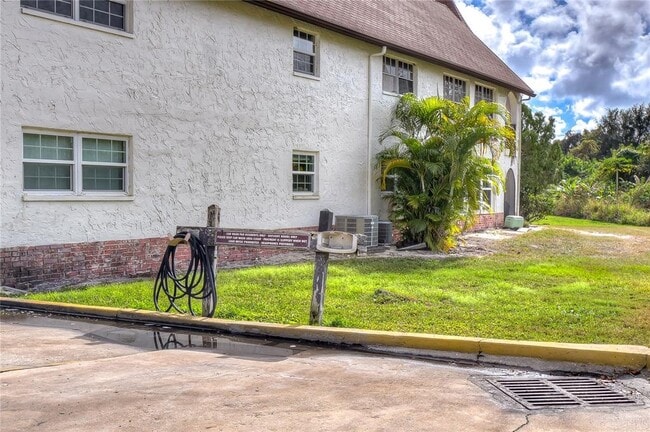 Building Photo - 230 N Bayshore Blvd