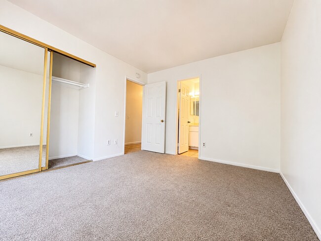 Building Photo - 1749 Reed Ave