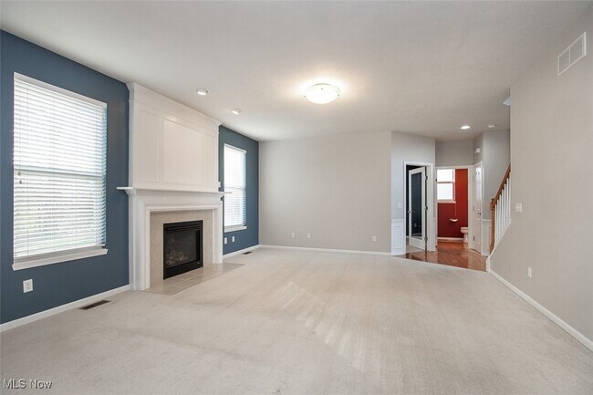 Building Photo - 2553 Seton Dr