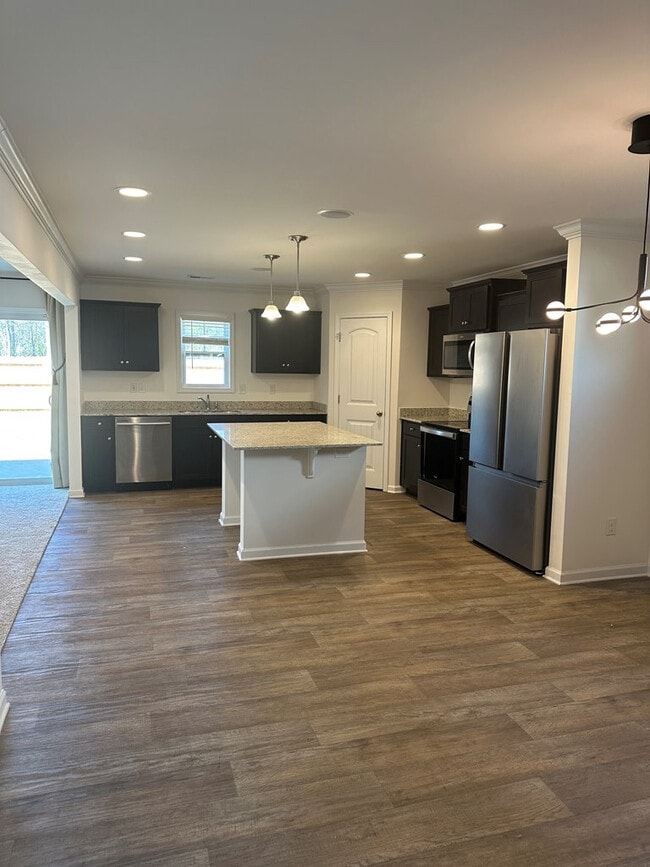 Building Photo - 1853 Ruger Dr