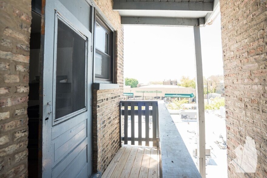 Building Photo - 632 W Stratford Pl