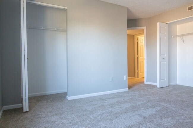Building Photo - 5516 Cedar Spgs