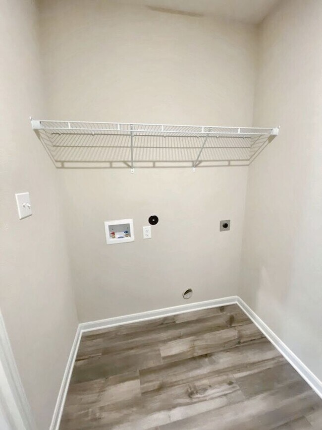 Building Photo - Stylish 4-Bedroom Two-Story Home with Park Access in Princeton, TX