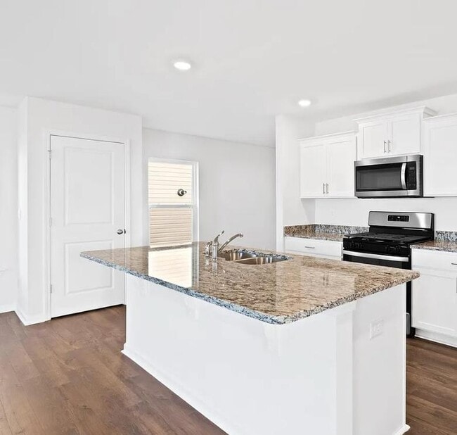 Building Photo - 64 Providence Walk Dr