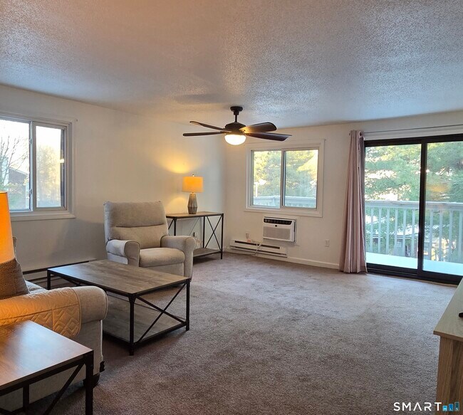 Building Photo - 7 Padanaram Rd