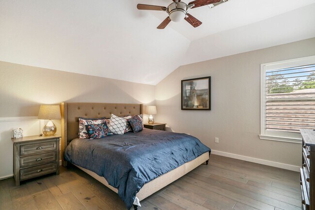Building Photo - 6 Stickley Ct