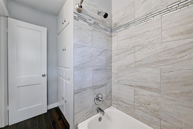 Building Photo - 4517 Jinx Ave