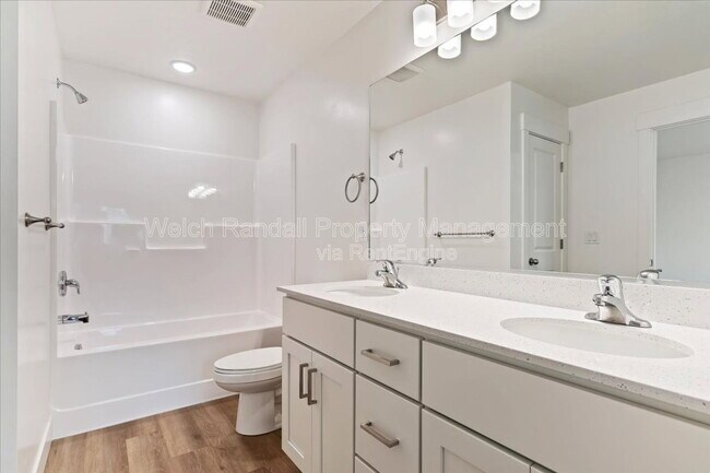 Building Photo - 1045 N 200 W