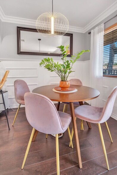 Dining Room - 2736 B St