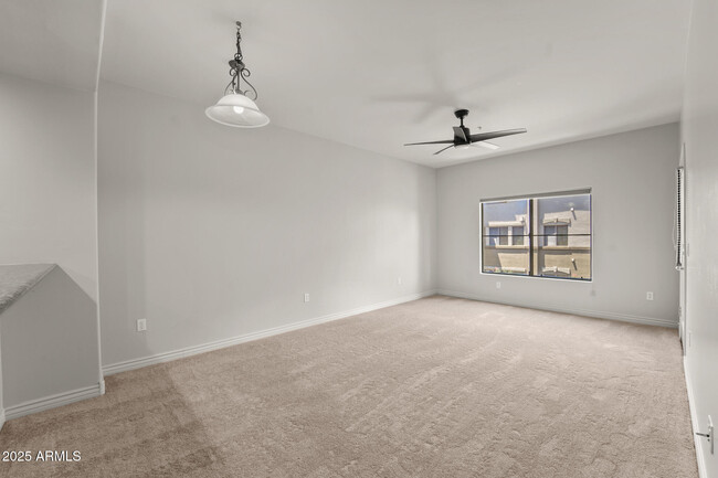 Building Photo - 5350 E Deer Valley Dr