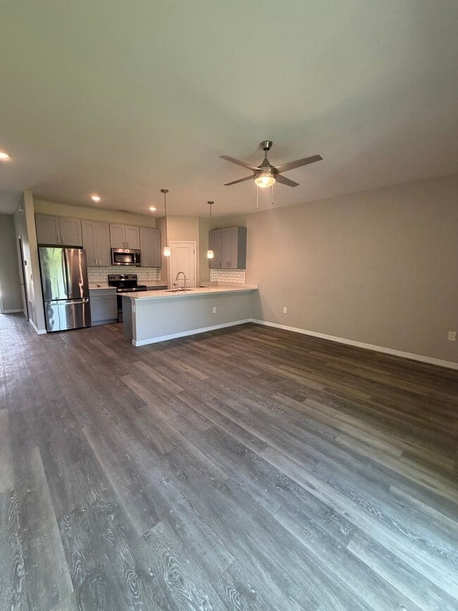 Building Photo - 26315 Explorer Rd