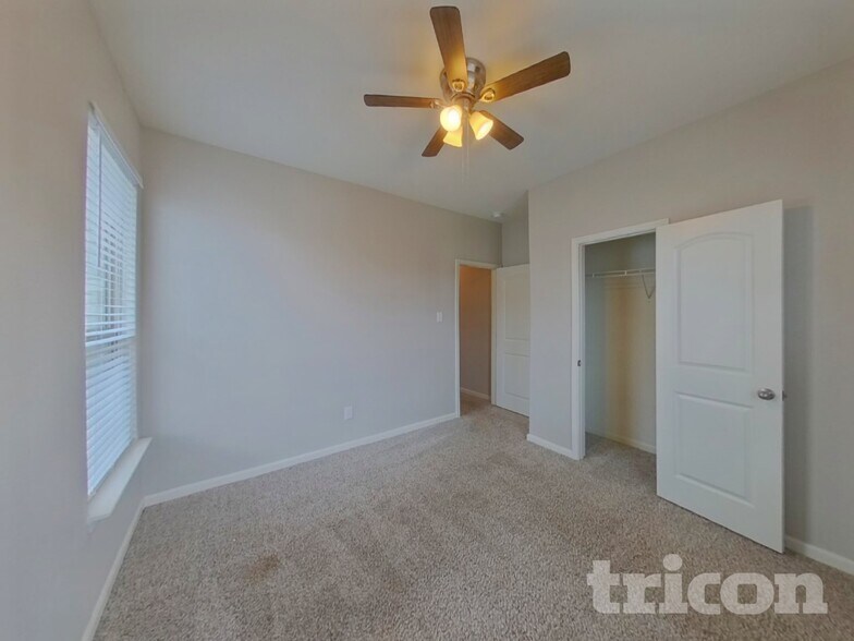 Building Photo - 304 Micah Ln