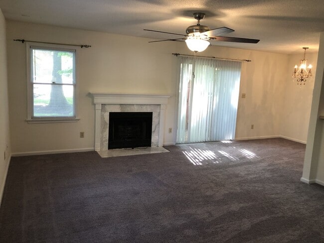 Building Photo - 5 Salt Marsh Quay