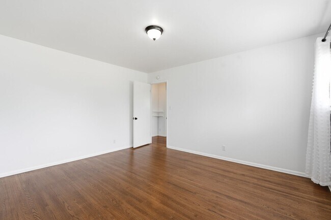 Building Photo - 7610 E 21st Pl