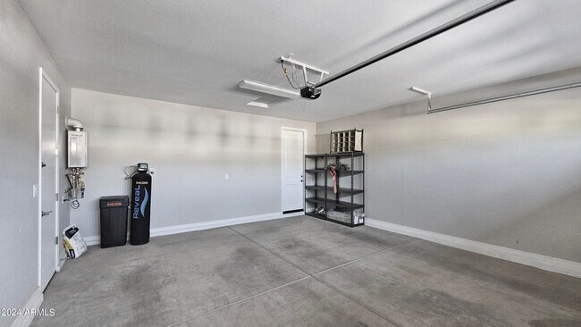 Building Photo - 4536 N 93rd Dr