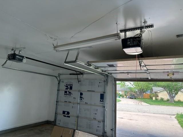 Building Photo - 5 Lawrence Cir