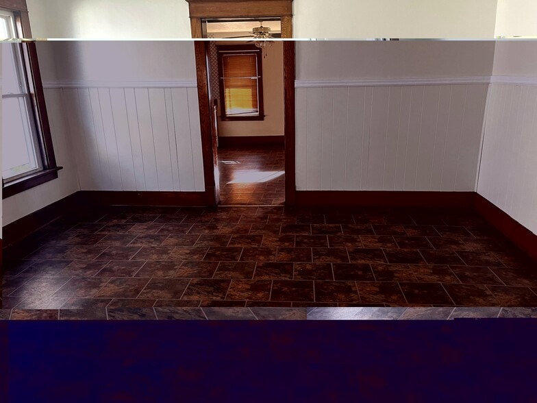 Building Photo - 1605 Chestnut St