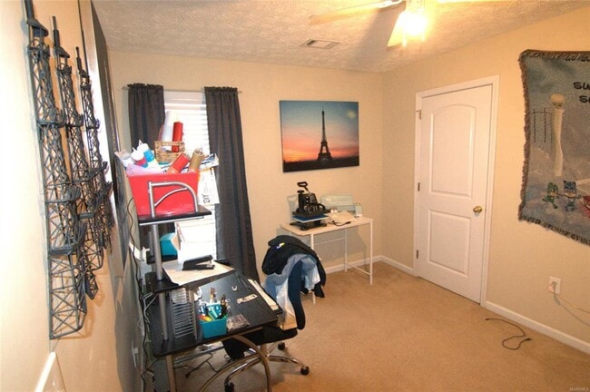 Building Photo - 287 Thornfield Dr