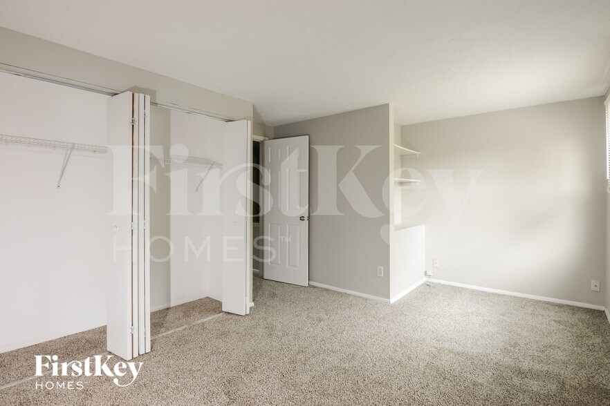 Building Photo - 6847 Cross Key Dr