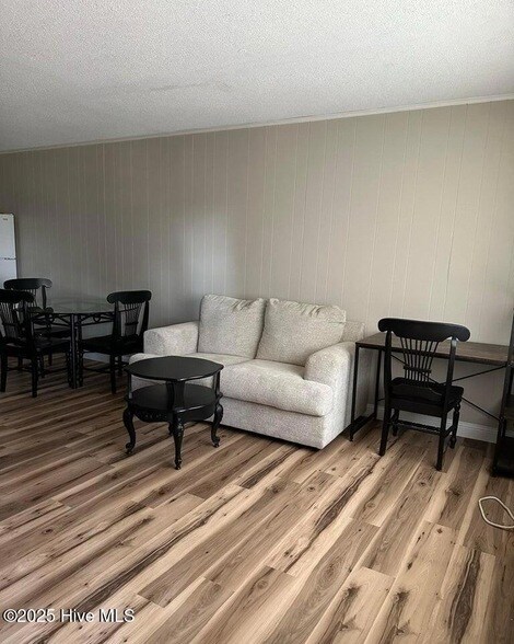 Building Photo - 7 Foxfire Blvd