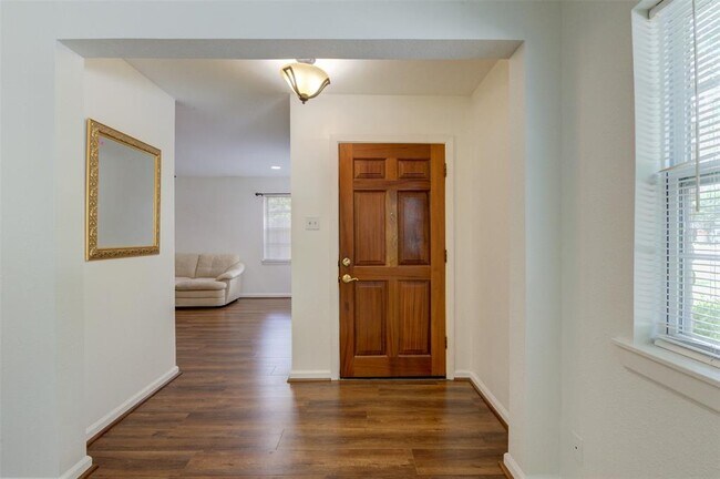 Building Photo - 3602 Galway Ln