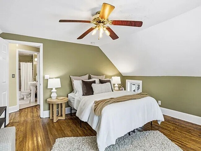 Building Photo - 3 bedroom house in Cherokee Park St. Paul