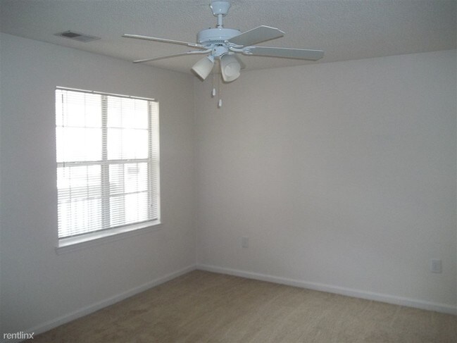 Building Photo - 1001 True St