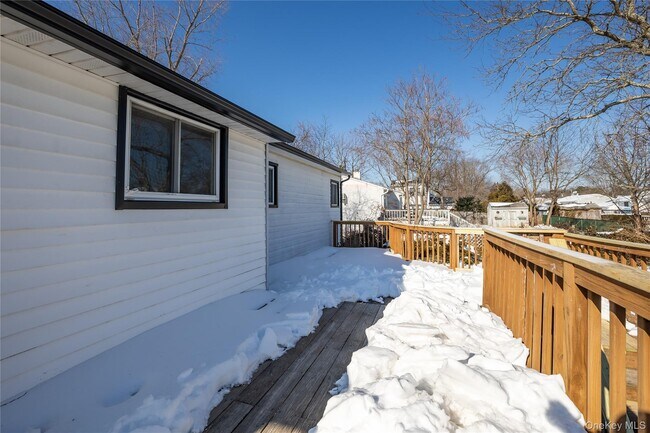 Building Photo - 3103 Falcon Ave