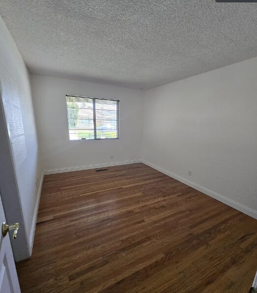 Building Photo - 35471 Ronda Ct