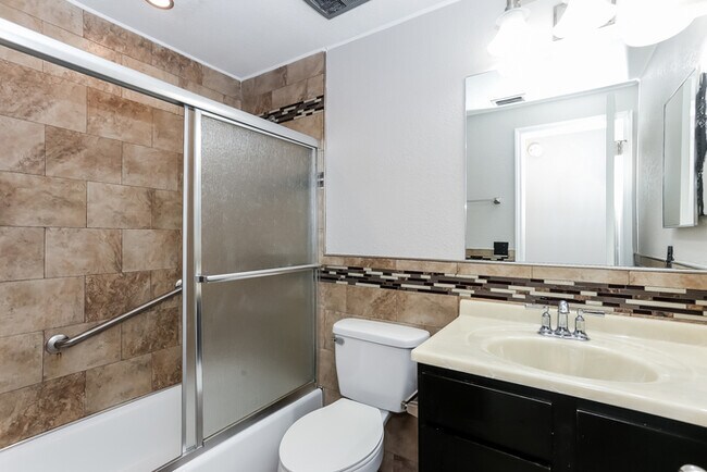 Building Photo - 7317 Sharbeth Dr S