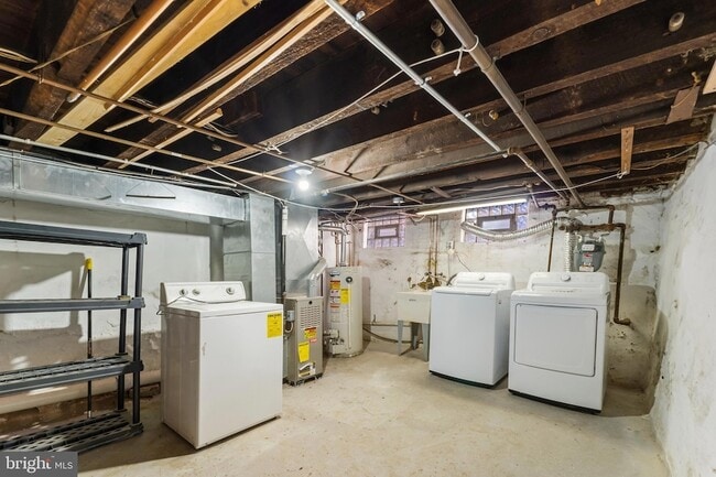 Building Photo - 3061 Livingston St