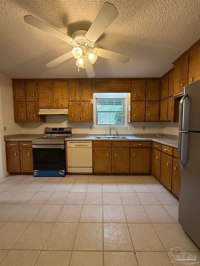 Building Photo - 3521 Sweet Bay Dr
