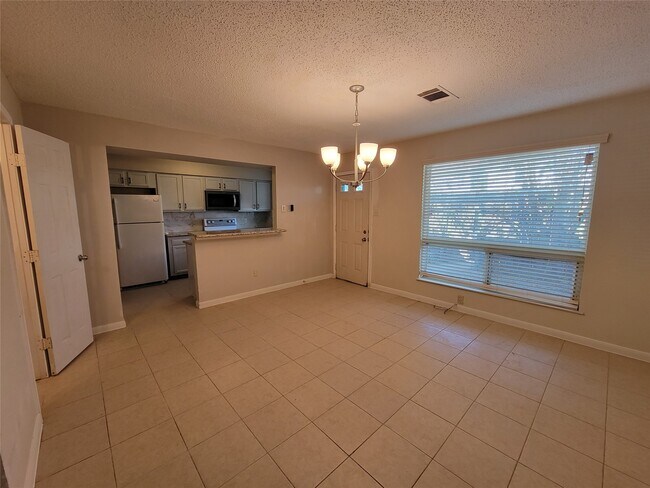 Building Photo - 2139 Shiveley Cir