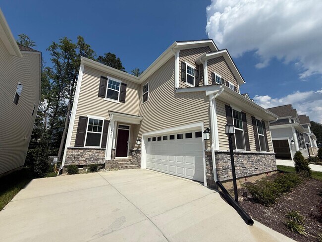 Building Photo - 6412 Fennec Run