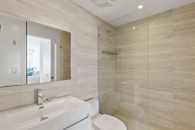 Building Photo - 2451 Brickell Ave