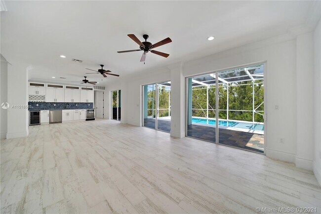 Building Photo - 2 Flamingo Hammock Rd