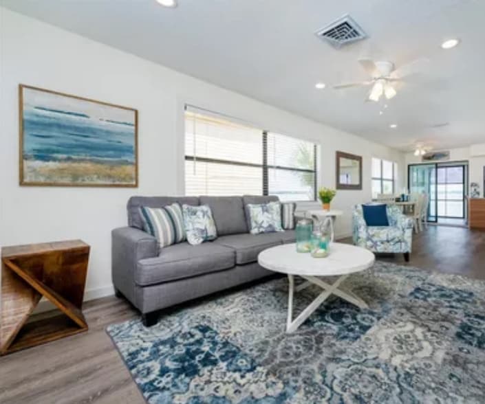 Building Photo - 5041 N Beach Rd