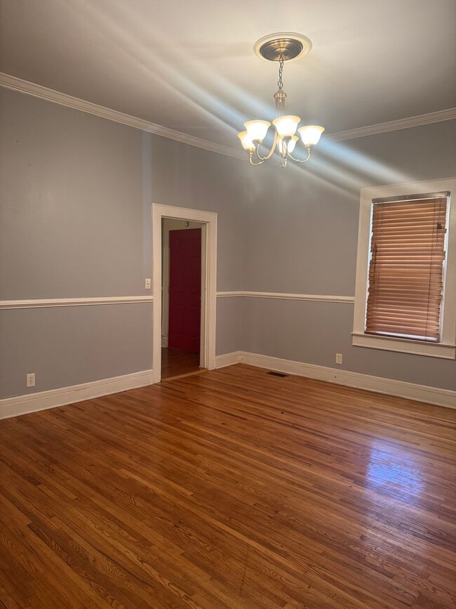 Building Photo - Downtown Greenville Home with a large fenc...