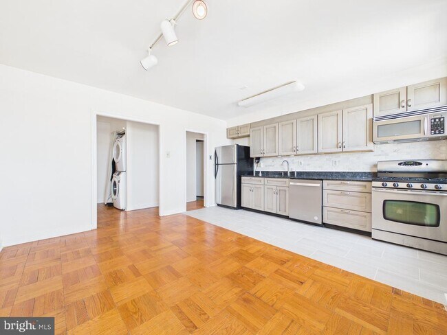 Building Photo - 2601 Pennsylvania Ave