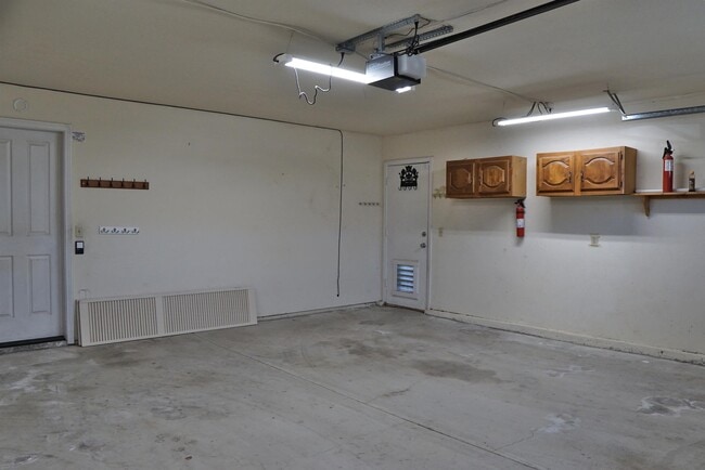 Building Photo - 54015 Avenida Juarez