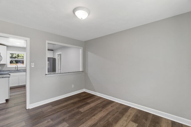 Building Photo - 2916 Knight Rd